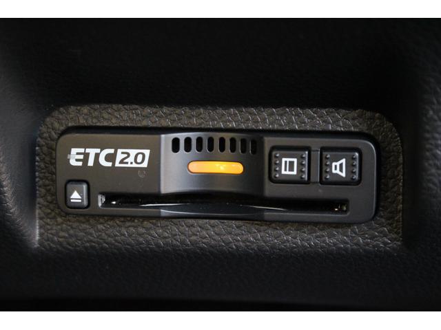 ヴェゼル ｅ：ＨＥＶＺ　ＥＴＣ２．０　ワイヤレス充電器　運転席助手席シートヒーター　ハンズフリーアクセスパワーテールゲート　１８インチアルミ　ナビゲーション　バックカメラ　前後ドラレコ　スマートキー　衝突回避支援ブレーキ機能（19枚目）