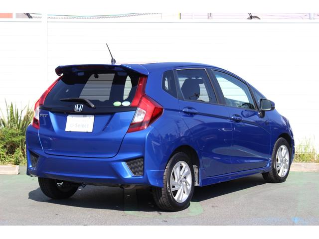 フィット 13G・Sパッケージ 1オーナー 純正ナビ 社外前後ドラレコ RS大型テールゲートスポイラー LEDライト Bluetoothオーディオ DVD再生可 キーレス フルセグテレビ ナビ&TV オートエアコン Wエアバック(8枚目)