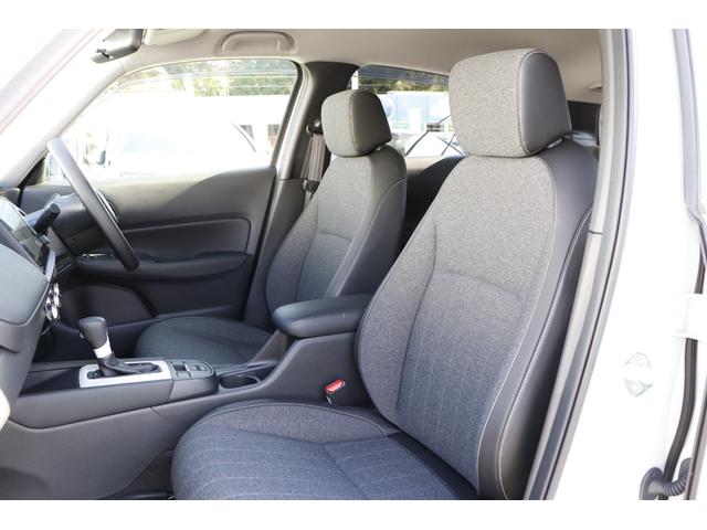 フィット ホーム 当社元試乗車 ETC HondaSENSING LEDヘッドライト CONNECTナビ 前後ドラレコバックカメラ ドアバイザー スマートキー フロアカーペット 電子制御パーキング アダプティブクルコン(10枚目)