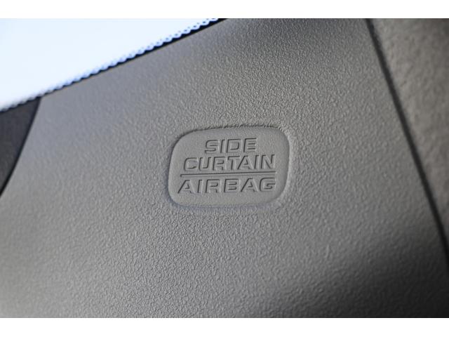 フィット ホーム 当社元試乗車 ETC HondaSENSING LEDヘッドライト CONNECTナビ 前後ドラレコバックカメラ ドアバイザー スマートキー フロアカーペット 電子制御パーキング アダプティブクルコン(17枚目)