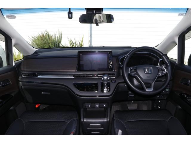 オデッセイハイブリッド ｅ：ＨＥＶアブソルート・ＥＸ　ＥＴＣ２．０　マルチビューカメラ　ブラインドスポットインフォメーション　運転席助手席シートヒーター　ＡＣ電源１５００Ｗ　パワーテールゲート　１８インチアルミ　前後ドラレコ　ナビ　両側電動スライドドア（10枚目）