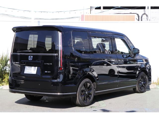 ステップワゴン ｅ：ＨＥＶスパーダ　ＥＴＣ２．０　マルチビューカメラ　ブラインドスポットインフォメーション　ＨｏｎｄａＳＥＮＳＩＮＧ　パワーテールゲート　ベンチシート　運転席助手席シートヒーター　前後ドラレコ　コネクトナビ　１オーナー（6枚目）