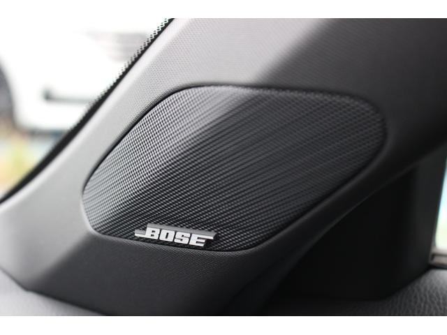 ＢＯＳＥプレミアムサウンドシステムの採用により、ハイブリッドの静粛性の高い室内で上質な音楽をお楽しみいただけます。