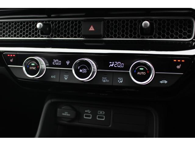 運転席助手席シートヒーター装備です。