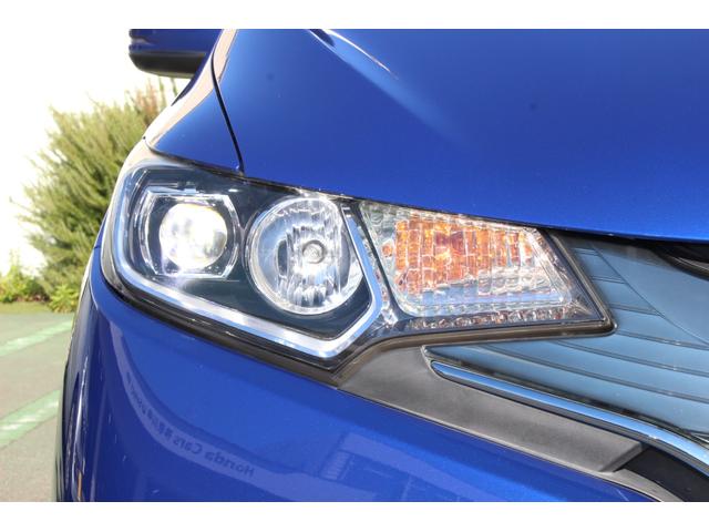 フィットハイブリッド Ｓパッケージ　１オーナー　純正ナビ　Ｂカメラ　ＲＳ大型リヤスポイラー　フォグライト　あんしんパッケージ　禁煙　点検記録簿　サイドエアバック　ワンセグテレビ　リアカメラ　ＵＳＢ　ＶＳＡ　クルコン　イモビライザー（9枚目）