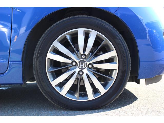 フィットハイブリッド Ｓパッケージ　１オーナー　純正ナビ　Ｂカメラ　ＲＳ大型リヤスポイラー　フォグライト　あんしんパッケージ　禁煙　点検記録簿　サイドエアバック　ワンセグテレビ　リアカメラ　ＵＳＢ　ＶＳＡ　クルコン　イモビライザー（22枚目）