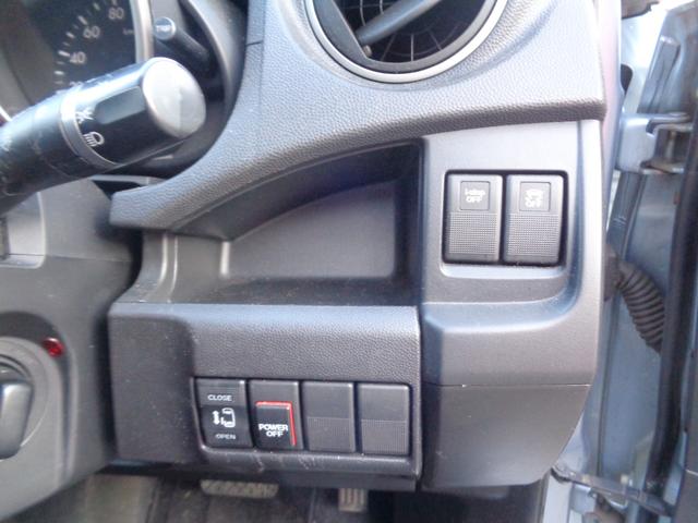 プレマシー ２０ＣＳ　スマートキー　メモリーナビＴＶ　ＤＶＤ再生　Ｂｌｕｅｔｏｏｔｈ　Ｂカメラ　ＥＴＣ　ＨＩＤライト　左パワスラ　オートＡＣ　Ｗエアバッグ　ＡＢＳ　電動格納ミラー　ＰＶガラス　純正エアロ　１６ｉｎｃアルミ（8枚目）