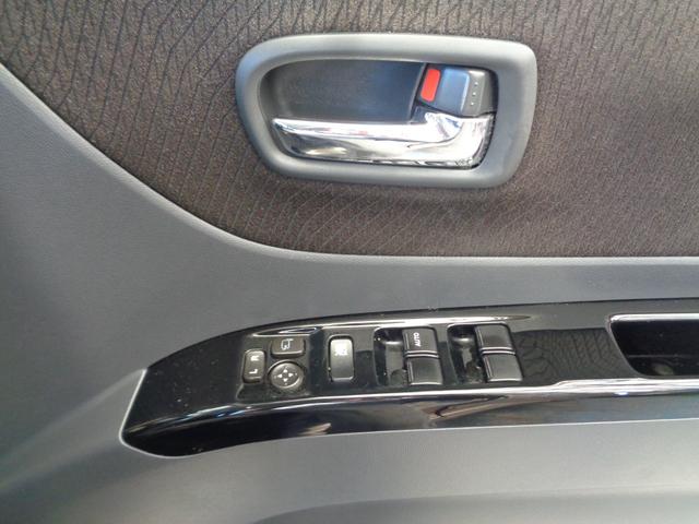 ルークス ハイウェイスター　スマキー　ＨＤＤナビＴＶ　ＤＶＤ再生　ＥＴＣ　ドラレコ前後カメラ　ＨＩＤライト　左パワスラ　オートＡＣ　Ｗエアバッグ　ＡＢＳ　電格ミラー　ベンチシート　純正エアロ　１４ｉｎｃアルミ　記録簿　取説（9枚目）