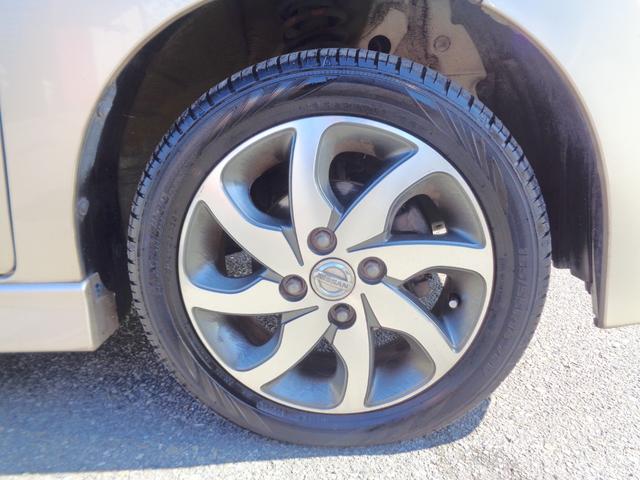 ルークス ハイウェイスター　スマキー　ＨＤＤナビＴＶ　ＤＶＤ再生　ＥＴＣ　ドラレコ前後カメラ　ＨＩＤライト　左パワスラ　オートＡＣ　Ｗエアバッグ　ＡＢＳ　電格ミラー　ベンチシート　純正エアロ　１４ｉｎｃアルミ　記録簿　取説（19枚目）