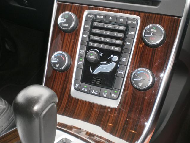 Ｖ６０ ドライブｅ　純正ナビＴＶ／バックカメラ／ＤＶＤ再生／Ｂｌｕｅｔｏｏｔｈ／クルーズコントロール／黒革パワーシート／ＥＴＣ／１７インチＡＷ（18枚目）