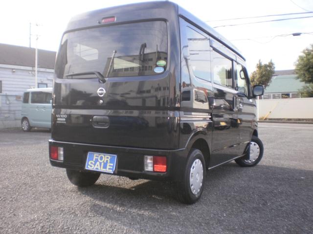 大きな傷、凹み無くきれいなボディー