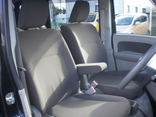 フロント左右シート良い状態です♪