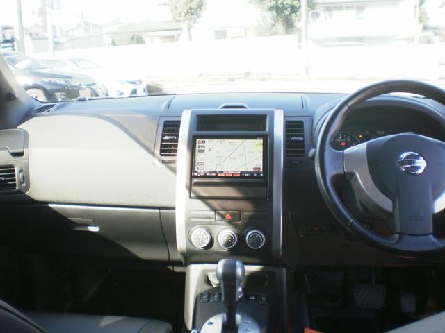 エクストレイル ２０Ｘｔ　フルタイム４ＷＤ／ハイパールーフレール付き／純正ナビフルセグＴＶバックカメラ／ＤＶＤ再生／Ｂｌｕｅｔｏｏｔｈ付き／シートヒーター／ＨＩＤ／ＥＴＣ／ミラーウィンカー（16枚目）