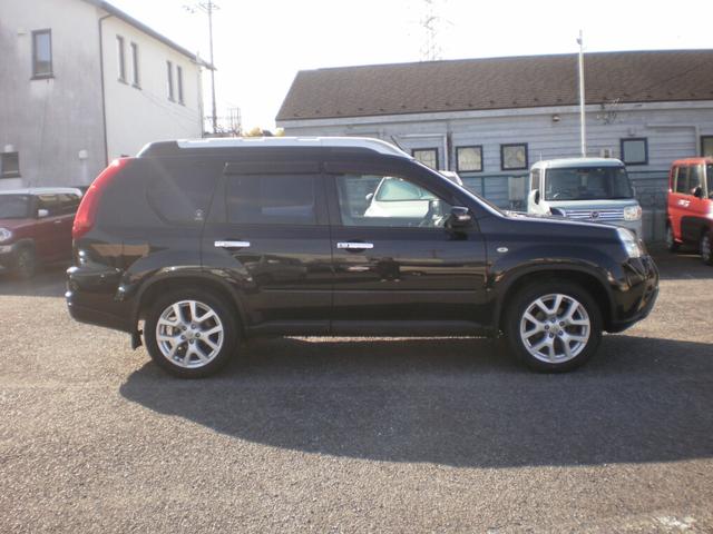 エクストレイル ２０Ｘｔ　フルタイム４ＷＤ／ハイパールーフレール付き／純正ナビフルセグＴＶバックカメラ／ＤＶＤ再生／Ｂｌｕｅｔｏｏｔｈ付き／シートヒーター／ＨＩＤ／ＥＴＣ／ミラーウィンカー（21枚目）