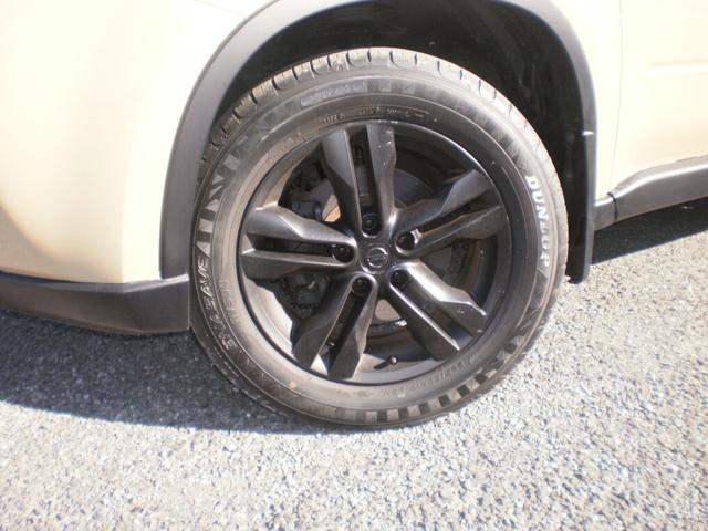 エクストレイル ２０Ｘ　サンドベージュ全塗装済み／フルタイム４ＷＤ／純正ナビフルセグＴＶ／ＤＶＤ再生／Ｂｌｕｅｔｏｏｔｈ付き／シートヒーター／ＨＩＤ／ＥＴＣ／スマートキー（4枚目）