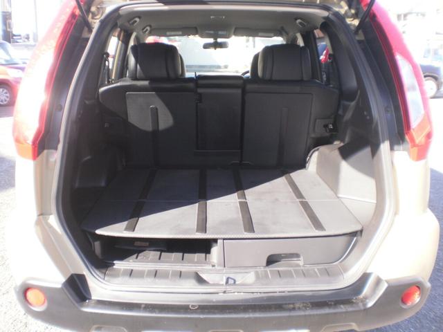 エクストレイル ２０Ｘ　サンドベージュ全塗装済み／フルタイム４ＷＤ／純正ナビフルセグＴＶ／ＤＶＤ再生／Ｂｌｕｅｔｏｏｔｈ付き／シートヒーター／ＨＩＤ／ＥＴＣ／スマートキー（9枚目）