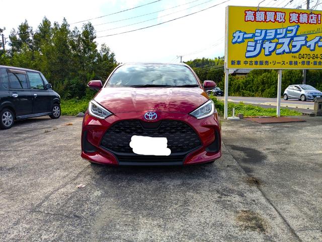 ヤリス Ｇ　ナビ　バックカメラ　　横滑り防止装置　オートマチックハイビーム　ワンオーナー（2枚目）