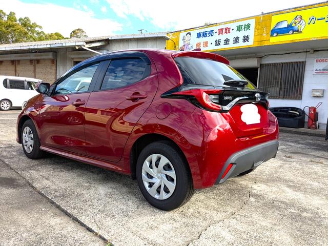 ヤリス Ｇ　ナビ　バックカメラ　　横滑り防止装置　オートマチックハイビーム　ワンオーナー（6枚目）