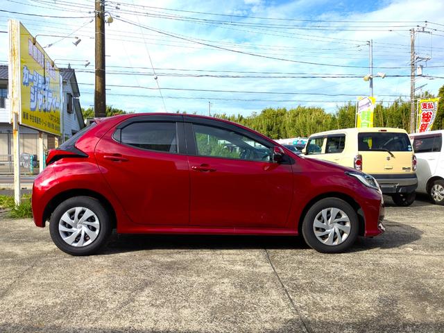 ヤリス Ｇ　ナビ　バックカメラ　　横滑り防止装置　オートマチックハイビーム　ワンオーナー（8枚目）