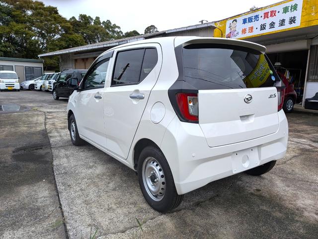 ミライース B SAIII LEDヘッドライト アイドリングストップ 横滑り防止装置 衝突被害軽減ブレーキ オートマチックハイビーム CD再生(6枚目)