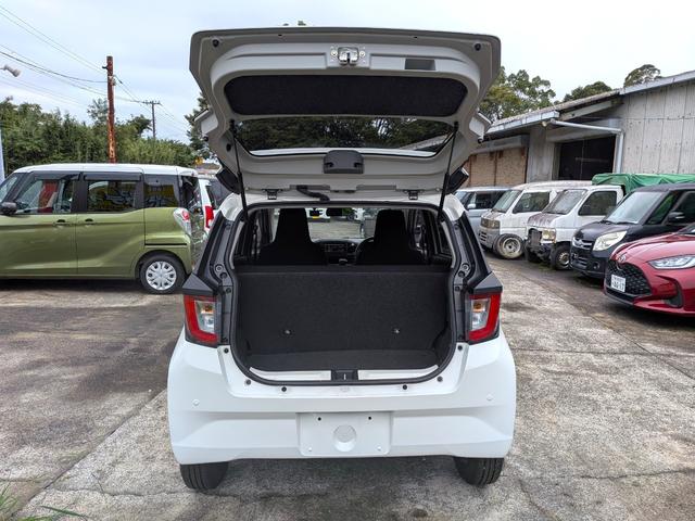 ミライース B SAIII LEDヘッドライト アイドリングストップ 横滑り防止装置 衝突被害軽減ブレーキ オートマチックハイビーム CD再生(9枚目)