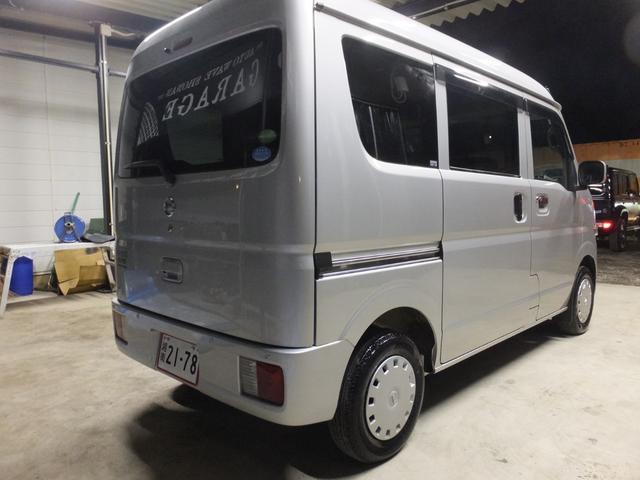 NV100クリッパーバン GX 霊柩車 寝台車 黒ナンバー 2名乗車 棺台付き 事業ナンバー登録 8ナンバー登録 軽霊柩 軽寝台 新品レール フイルム施工 軽霊柩車 軽寝台車 軽寝台 衝突軽減装置 軽搬送車(44枚目)