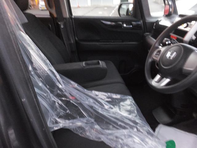 Ｎ－ＢＯＸカスタム Ｇ・Ｌパッケージ　スマートキー　スペアキー　プッシュスタート　禁煙車　左パワースライドドア　ＨＩＤ　カスタム　サイドバイザー　純正アルミ（6枚目）