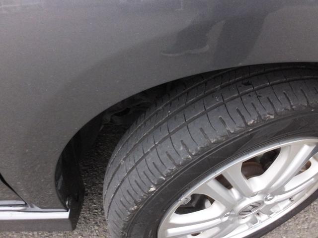 Ｎ－ＢＯＸカスタム Ｇ・Ｌパッケージ　スマートキー　スペアキー　プッシュスタート　禁煙車　左パワースライドドア　ＨＩＤ　カスタム　サイドバイザー　純正アルミ（7枚目）