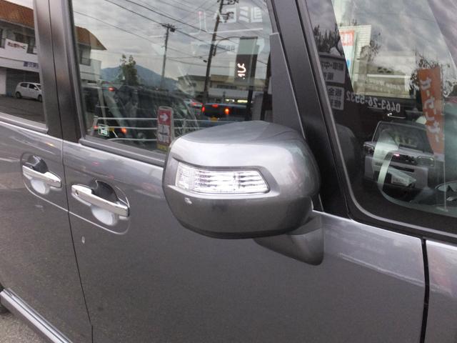 Ｎ－ＢＯＸカスタム Ｇ・Ｌパッケージ　スマートキー　スペアキー　プッシュスタート　禁煙車　左パワースライドドア　ＨＩＤ　カスタム　サイドバイザー　純正アルミ（13枚目）