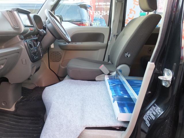 ＮＶ１００クリッパーバン ＧＸ　霊柩車　寝台車　黒ナンバー　２名乗車　棺台付き　事業ナンバー登録　８ナンバー登録　軽霊柩　軽寝台　新品レール　フイルム施工　オーダーあり　軽霊柩車　軽寝台車　軽寝台　衝突軽減装置　軽搬送車（22枚目）