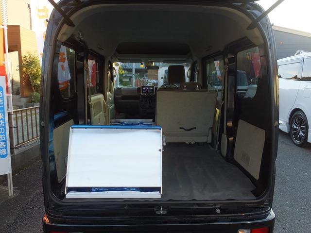 ＮＶ１００クリッパーバン ＧＸ　霊柩車　寝台車　黒ナンバー　２名乗車　棺台付き　事業ナンバー登録　８ナンバー登録　軽霊柩　軽寝台　新品レール　フイルム施工　オーダーあり　軽霊柩車　軽寝台車　軽寝台　衝突軽減装置　軽搬送車（24枚目）