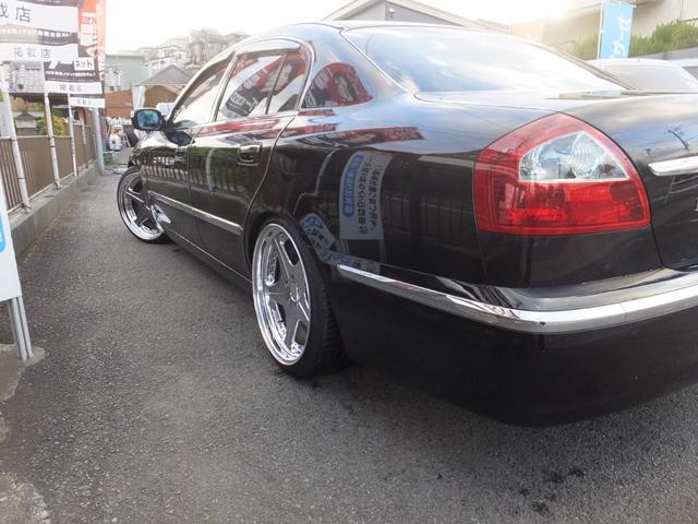 プレジデント ソブリン　車高調　ローダウン　社外アルミ　キセノンライト　レザーシート　後席モニター　クルーズコントロール　キーレス　サイドバイザー　純正ナビ　バックカメラ　ビルトインＥＴＣ（12枚目）