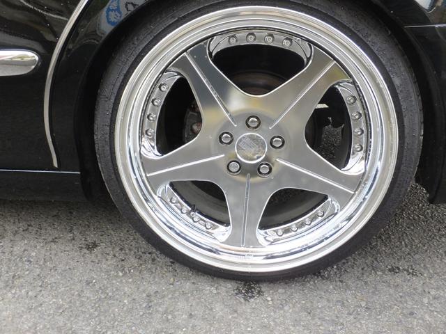 プレジデント ソブリン　車高調　ローダウン　社外アルミ　キセノンライト　レザーシート　後席モニター　クルーズコントロール　キーレス　サイドバイザー　純正ナビ　バックカメラ　ビルトインＥＴＣ（18枚目）