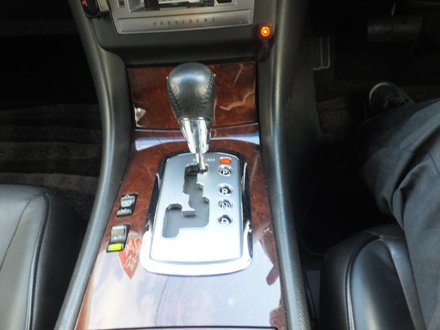 プレジデント ソブリン　車高調　ローダウン　社外アルミ　キセノンライト　レザーシート　後席モニター　クルーズコントロール　キーレス　サイドバイザー　純正ナビ　バックカメラ　ビルトインＥＴＣ（36枚目）