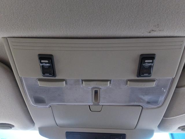 プレジデント ソブリン　車高調　ローダウン　社外アルミ　キセノンライト　レザーシート　後席モニター　クルーズコントロール　キーレス　サイドバイザー　純正ナビ　バックカメラ　ビルトインＥＴＣ（46枚目）