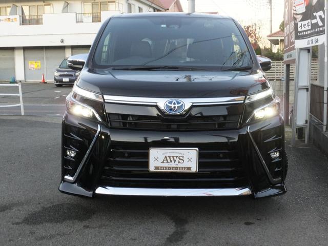 ヴォクシー ハイブリッドZS 煌III 8インチナビ バックカメラ フルセグTV LEDヘッドライト スマートキー プッシュスタート トヨタセーフティセンス 両側パワースライドドア ETC ハーフレザーシート シートヒーター クルコン(5枚目)