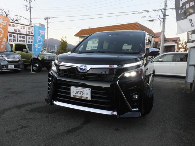 ヴォクシー ハイブリッドZS 煌III 8インチナビ バックカメラ フルセグTV LEDヘッドライト スマートキー プッシュスタート トヨタセーフティセンス 両側パワースライドドア ETC ハーフレザーシート シートヒーター クルコン(6枚目)