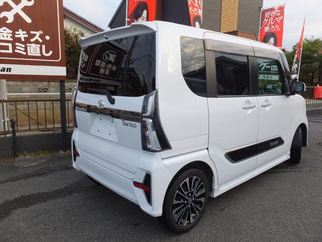 タント カスタムＲＳ　純正９インチナビ　全方位カメラ　衝突軽減装置　フルセグ　スマートアシスト　両側パワースライドドア　ハーフレザーシート　パーキングアシスト　クルコン　ＬＥＤヘッド　シートヒーター　ＵＳＢジャック（12枚目）