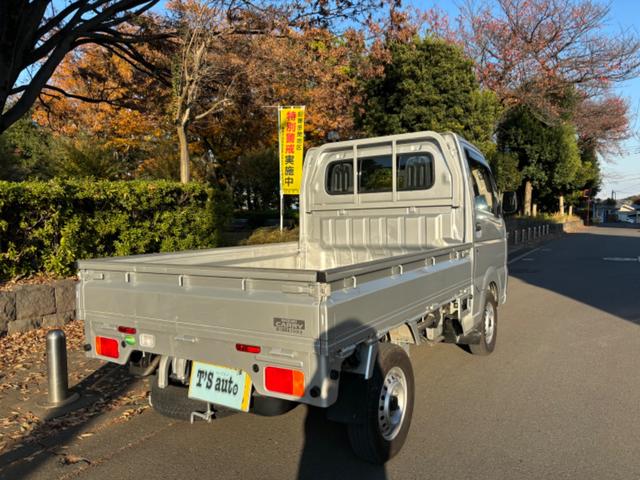 キャリイトラック KCエアコン・パワステ セーフティサポート装着(デュアルカメラブレーキサポート ・誤発進抑制機能 ・ブレーキ制御付後方誤発進抑制機能・車線逸脱警報機能・ふらつき警報機能 ・先行車発進お知らせ機能 ・ハイビームアシスト)4WD(9枚目)