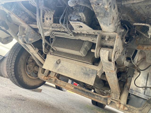 デュトロ 平ボディ　３段クレーン　４０００ｃｃ　２トン　タダノクレーン　ＴＭ－ＺＥ２６３ＭＨ　２．６３ｔ吊り　ＭＴ車　ラジコン無し（26枚目）