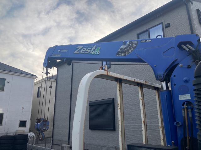 デュトロ 平ボディ　３段クレーン　４０００ｃｃ　２トン　タダノクレーン　ＴＭ－ＺＥ２６３ＭＨ　２．６３ｔ吊り　ＭＴ車　ラジコン無し（28枚目）