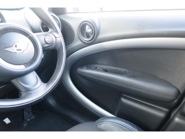 ＭＩＮＩ クーパーＤ　クロスオーバー　パークレーン　前後ドラレコ　Ｂｌｕｅｔｏｏｔｈ　ＲＺ８００ナビ　フルセグ地デジ　バックモニター　ＥＴＣ　ハーフレザー　取説　保証書　整備手帳（39枚目）