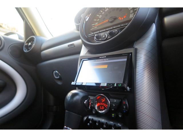 ＭＩＮＩ クーパーＤ　クロスオーバー　パークレーン　前後ドラレコ　Ｂｌｕｅｔｏｏｔｈ　ＲＺ８００ナビ　フルセグ地デジ　バックモニター　ＥＴＣ　ハーフレザー　取説　保証書　整備手帳（50枚目）
