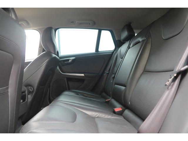 V60 T4 2024年製ピレリタイヤ 皮シート シートヒーター Bluetooth ナビ 地デジ バックモニター ETC(38枚目)