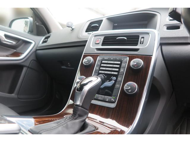V60 T4 2024年製ピレリタイヤ 皮シート シートヒーター Bluetooth ナビ 地デジ バックモニター ETC(43枚目)