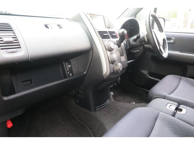 モビリオスパイク W 2025年製タイヤ装着 パドルシフト 純正ナビ 地デジ ETC キーレス(29枚目)