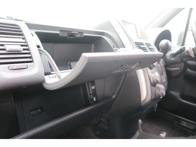 モビリオスパイク W 2025年製タイヤ装着 パドルシフト 純正ナビ 地デジ ETC キーレス(30枚目)