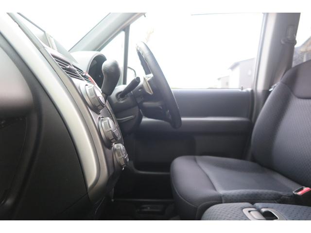 モビリオスパイク W 2025年製タイヤ装着 パドルシフト 純正ナビ 地デジ ETC キーレス(31枚目)