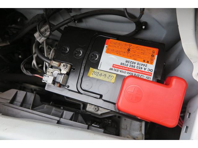 スマートフォーフォー プライム　皮シート　ナビ　Ｂｌｕｅｔｏｏｔｈ　地デジ　バックモニター　ＥＴＣ　２０２２タイヤ　キーレス（19枚目）