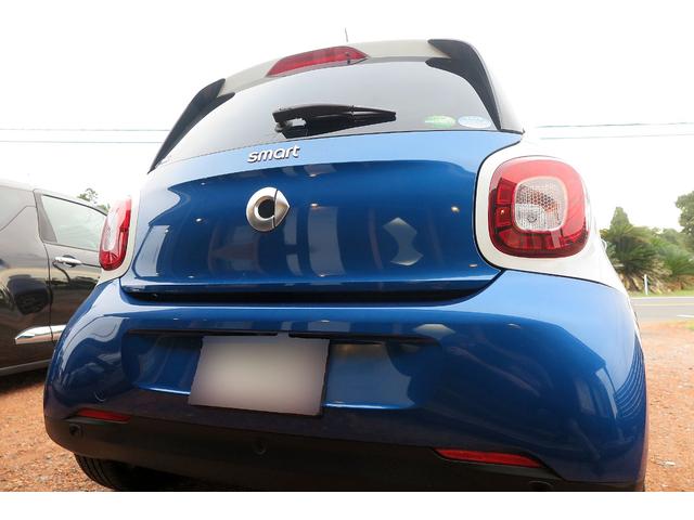スマートフォーフォー プライム　皮シート　ナビ　Ｂｌｕｅｔｏｏｔｈ　地デジ　バックモニター　ＥＴＣ　２０２２タイヤ　キーレス（54枚目）